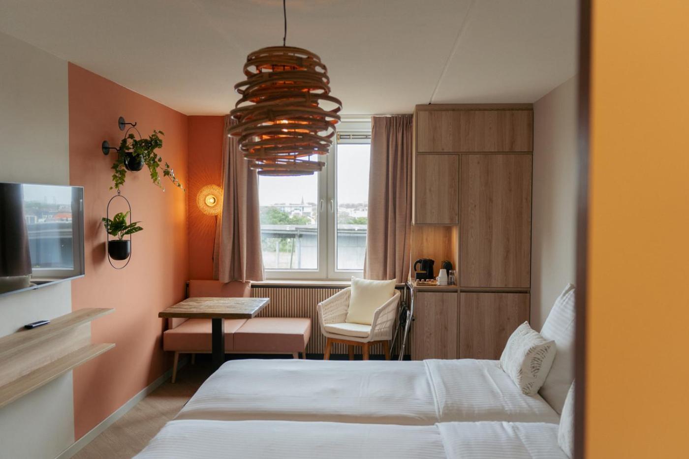Beachfront Boutiquehotel 4*